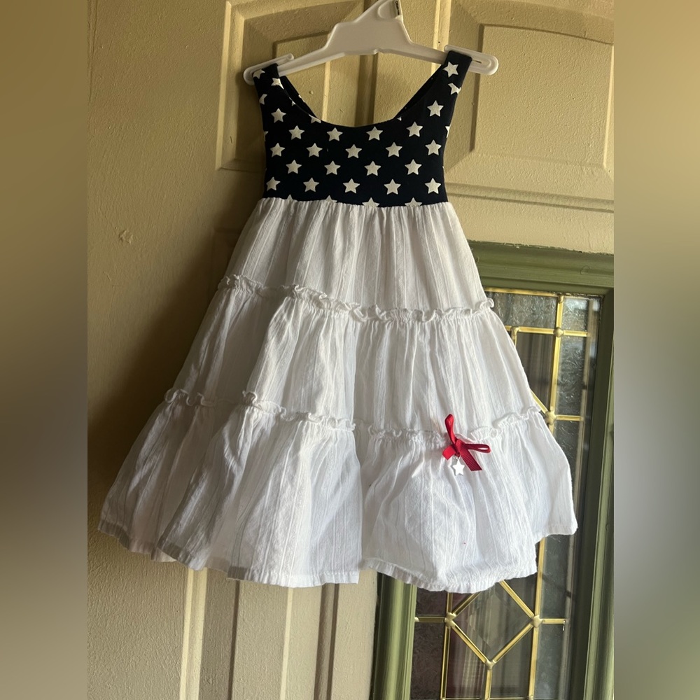 Dress size 6/18 months